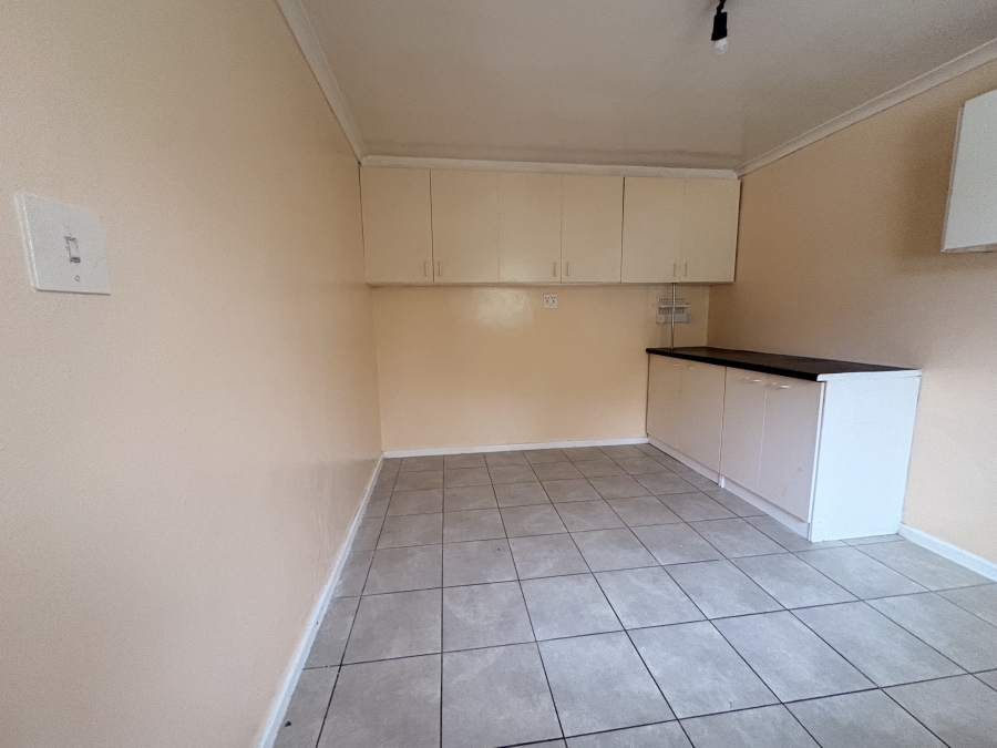 To Let 1 Bedroom Property for Rent in Belthorn Estate Western Cape